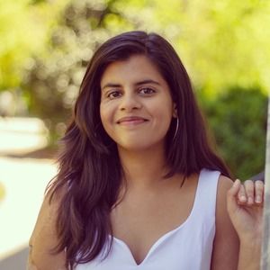 Meet your Posher, Anushka